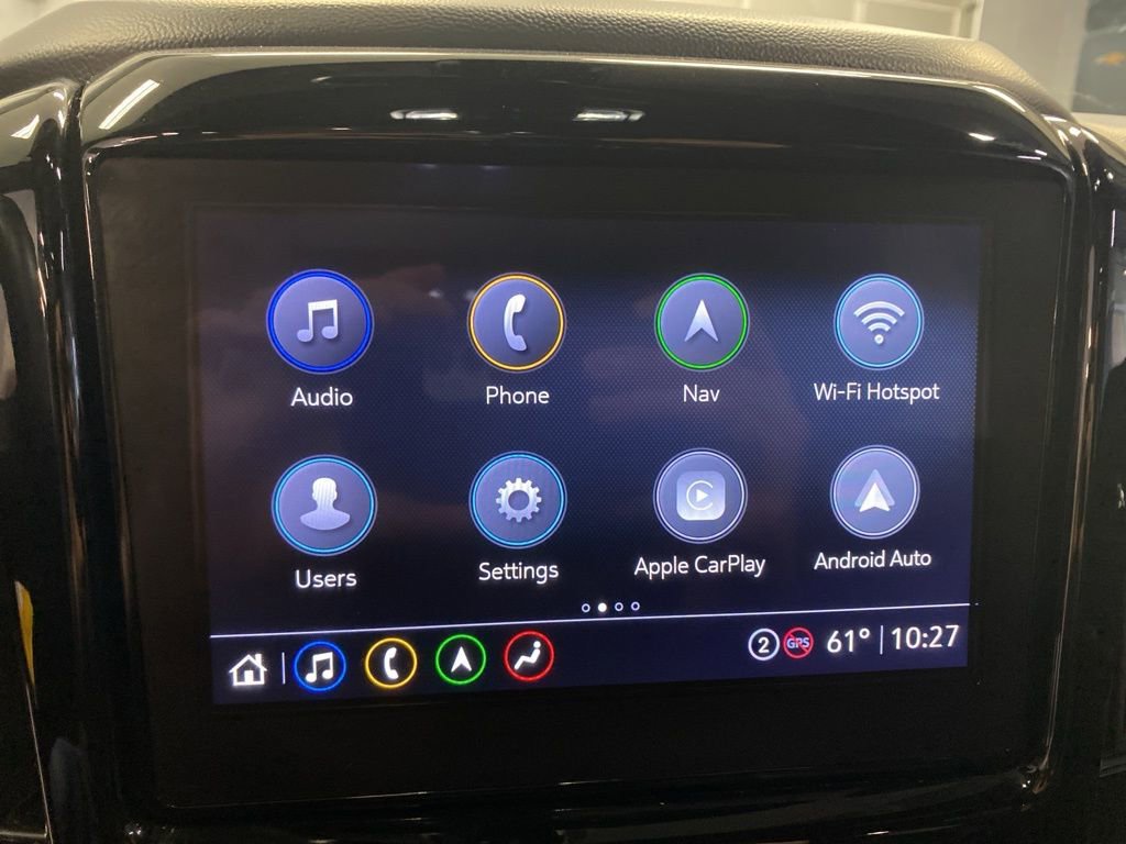 Used 2023 Chevrolet Traverse RS image 25