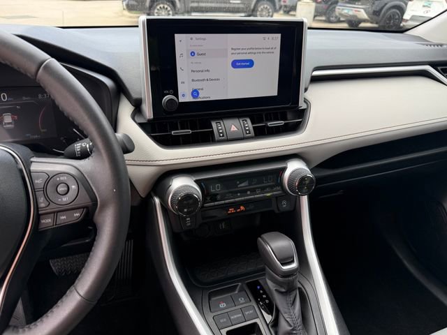 Used 2025 Toyota RAV4 XLE Premium image 22