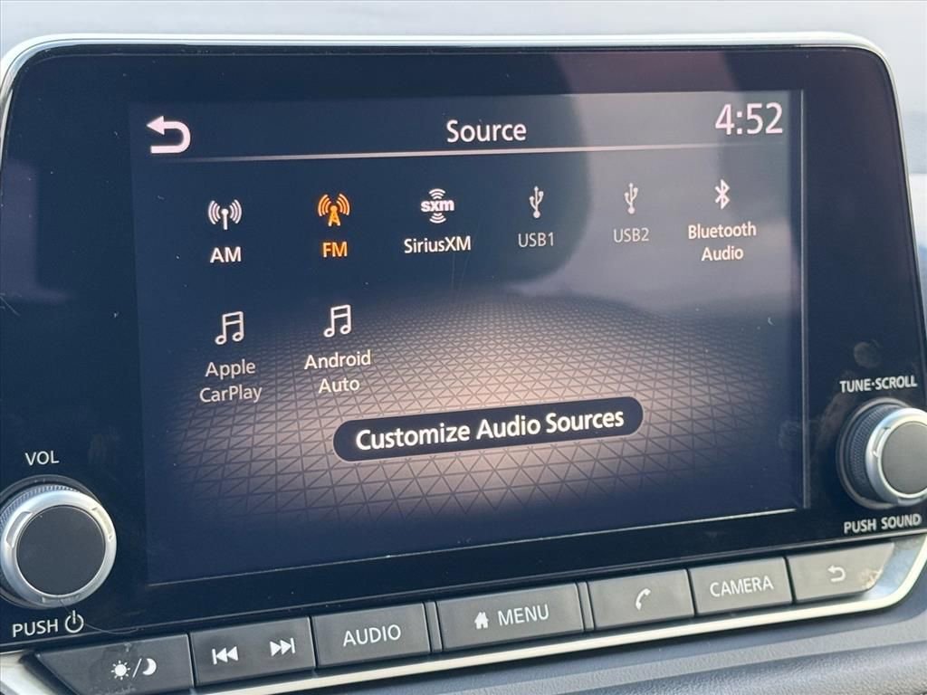 Certified 2025 Nissan Rogue SV image 23