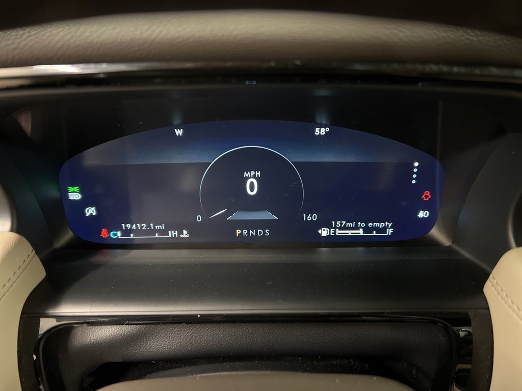 Certified 2023 Lincoln Nautilus Reserve image 18