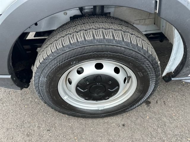 Used 2025 Ford Transit 250 148 Medium Roof image 10