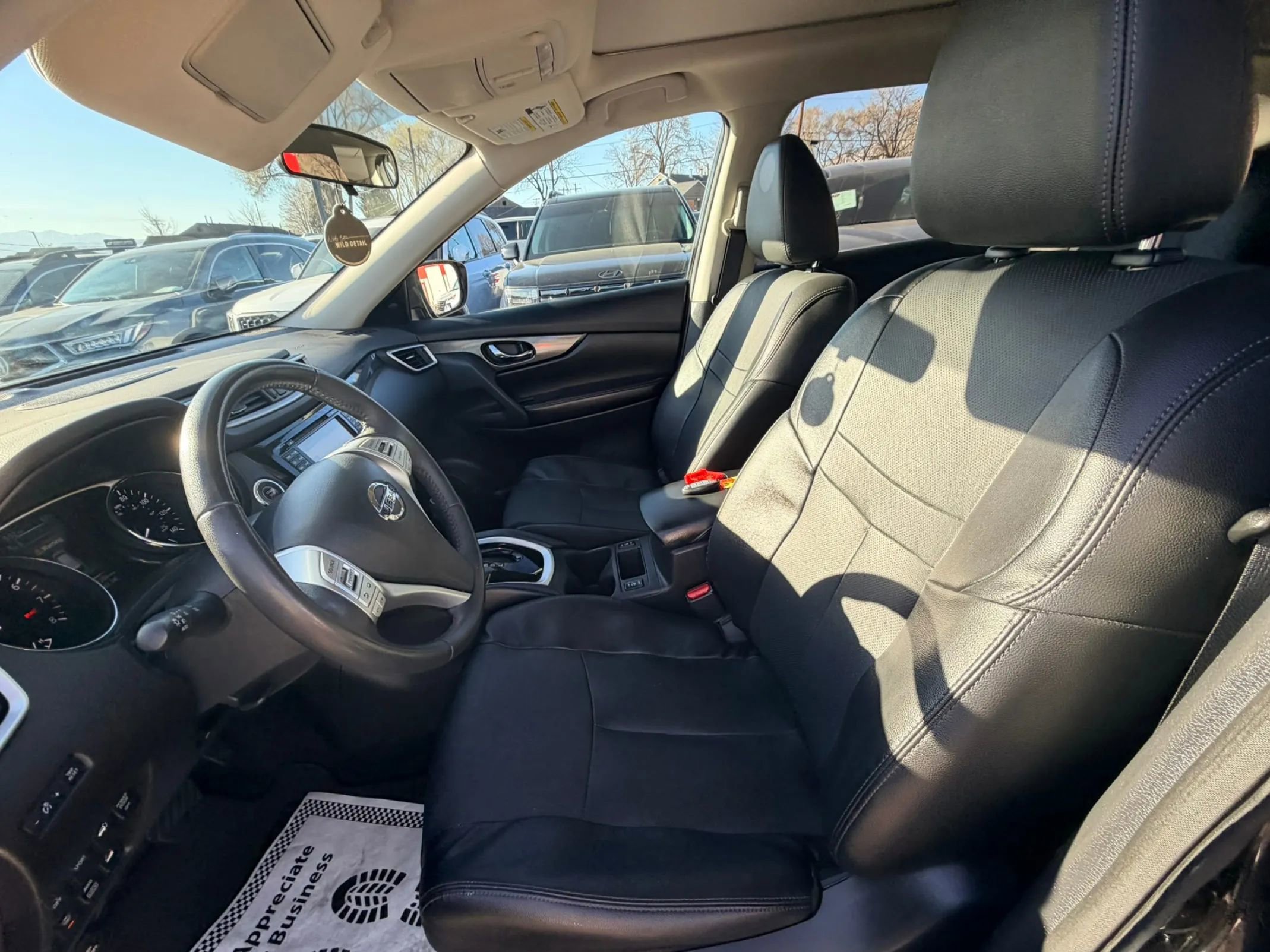 Used 2016 Nissan Rogue SL w/ SL Premium Package image 11