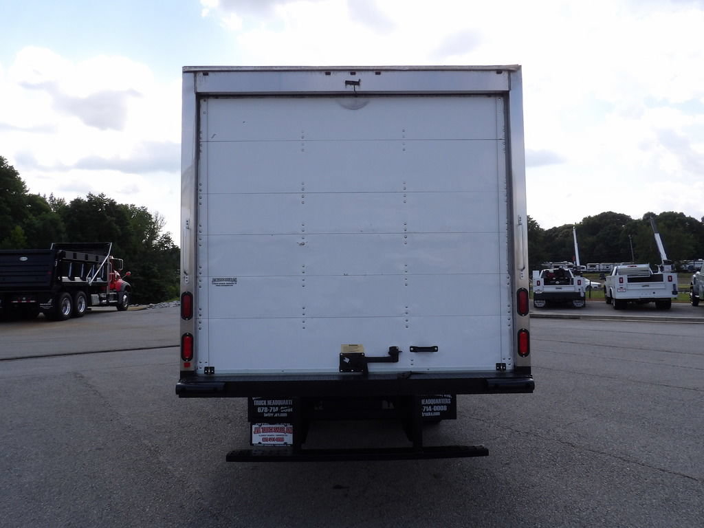 Used 2021 Isuzu NPR RWD image 6