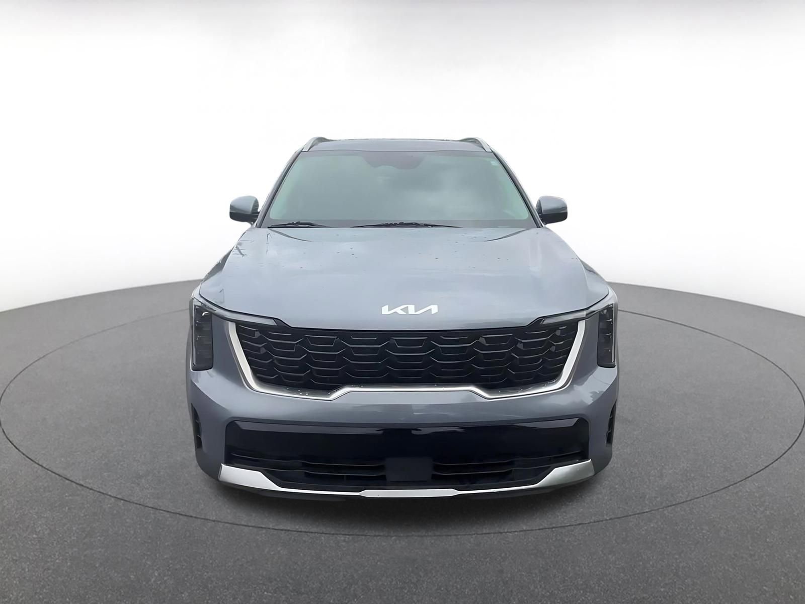 Used 2024 Kia Sorento S FWD image 4