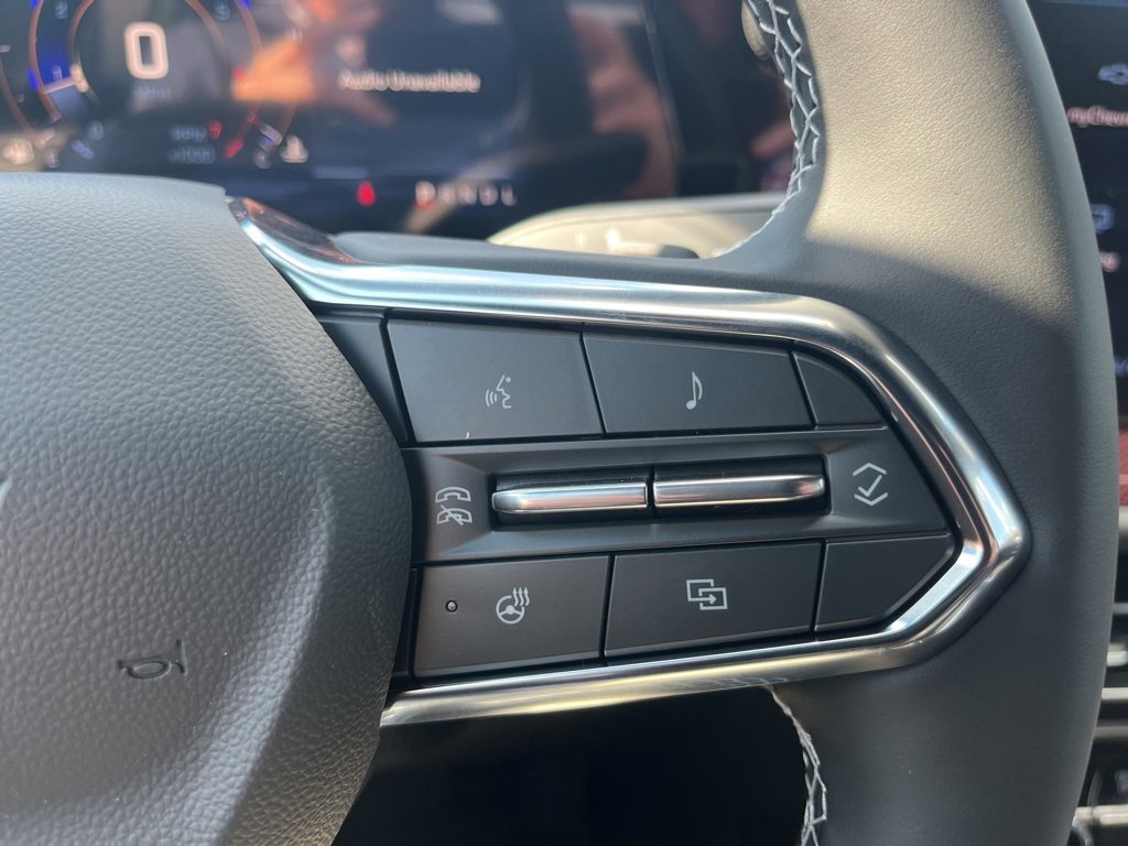 New 2026 Chevrolet Traverse Z71 w/ Driver Confidence Package image 17