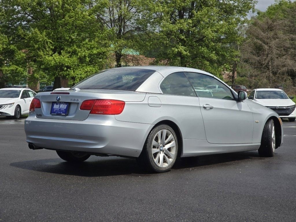 Used 2011 BMW 328i Convertible RWD image 15