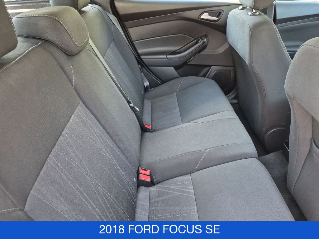 Used 2018 Ford Focus SE w/ Cold Weather Package FWD image 28