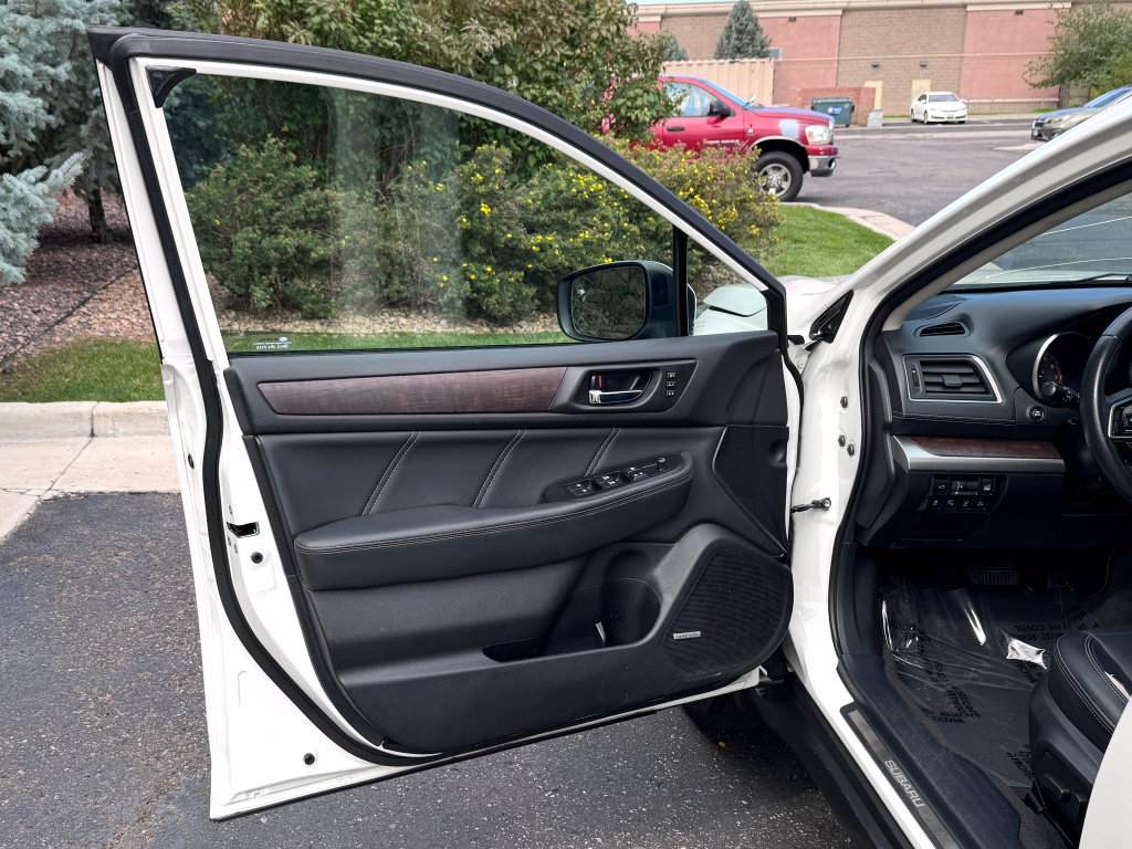Used 2019 Subaru Outback 2.5i Limited w/ Popular Package #2 AWD/4WD image 17