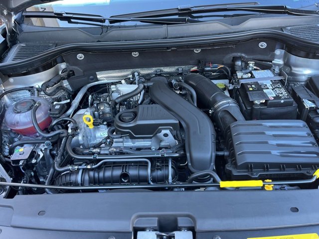 New 2026 Volkswagen Taos SE image 25