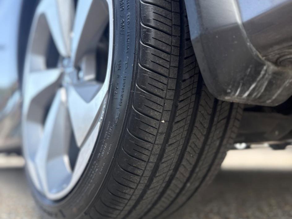 Used 2018 Honda Accord Touring image 13