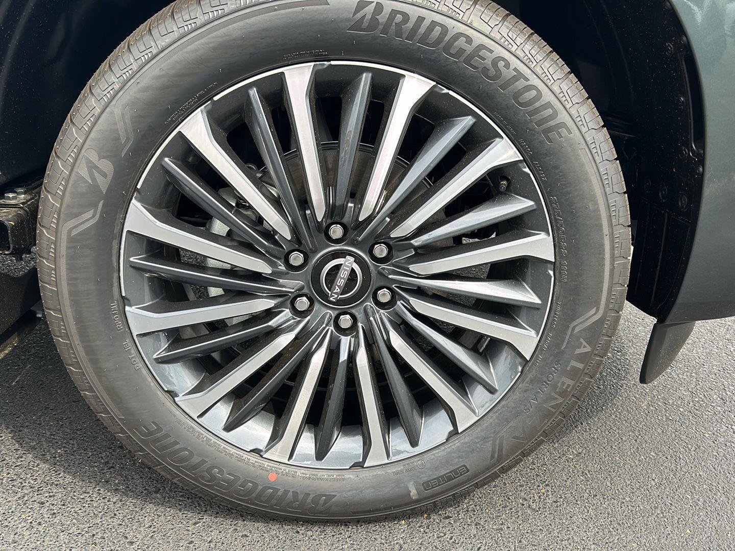 New 2025 Nissan Armada Platinum Reserve image 9