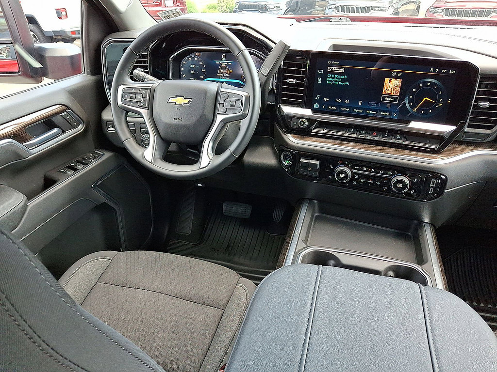 Used 2026 Chevrolet Silverado 2500 LT AWD/4WD image 15