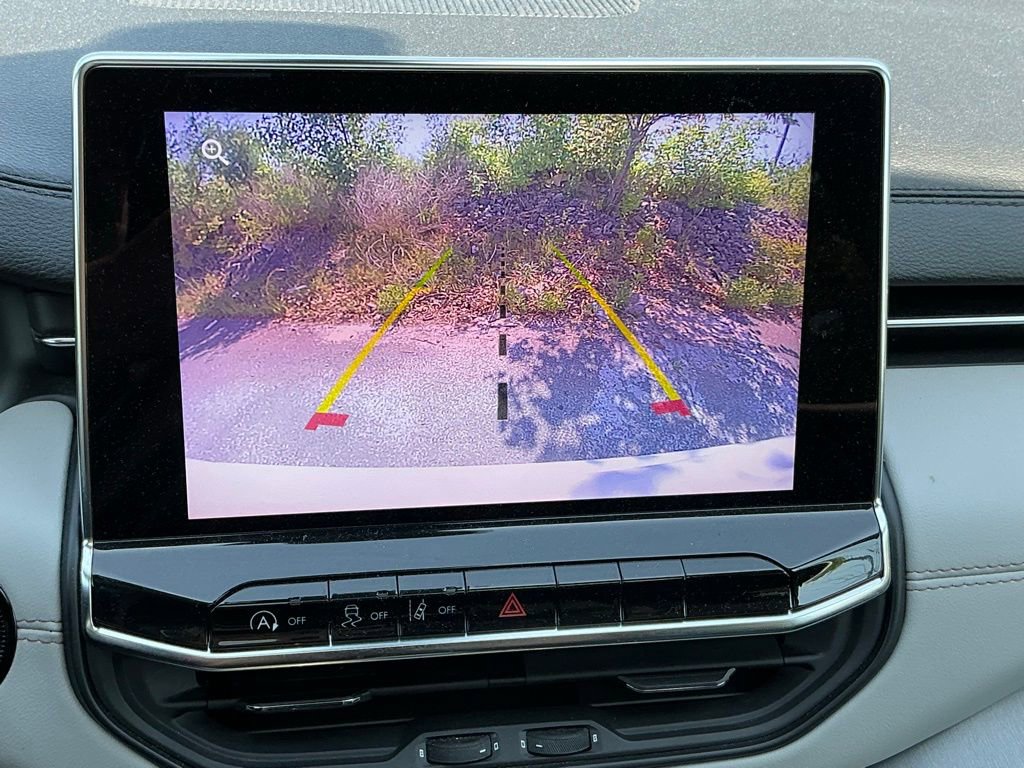 Used 2022 Jeep Compass Limited w/ Sun and Sound Group AWD/4WD image 5