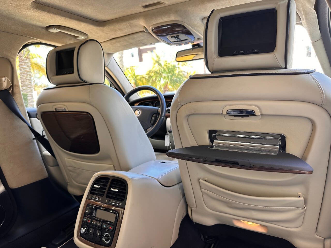 Used 2009 Jaguar XJ Vanden Plas Super V8 Portfolio image 71
