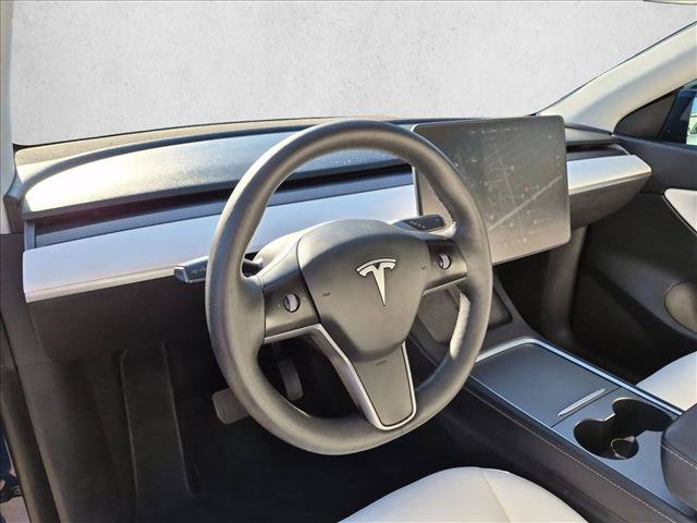 Used 2021 Tesla Model Y Long Range AWD/4WD image 7