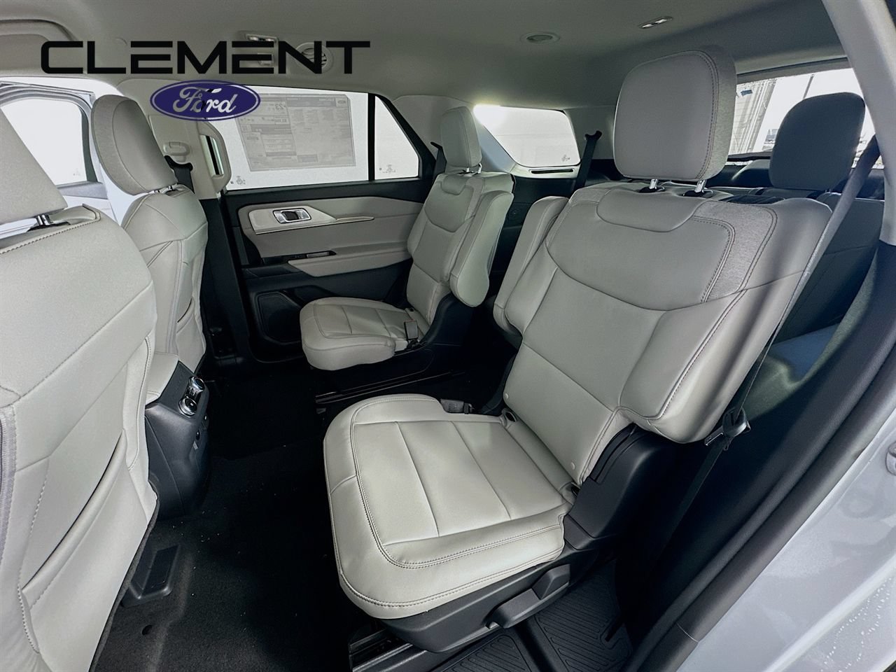 New 2026 Ford Explorer Active w/ Active Comfort Package AWD/4WD image 28