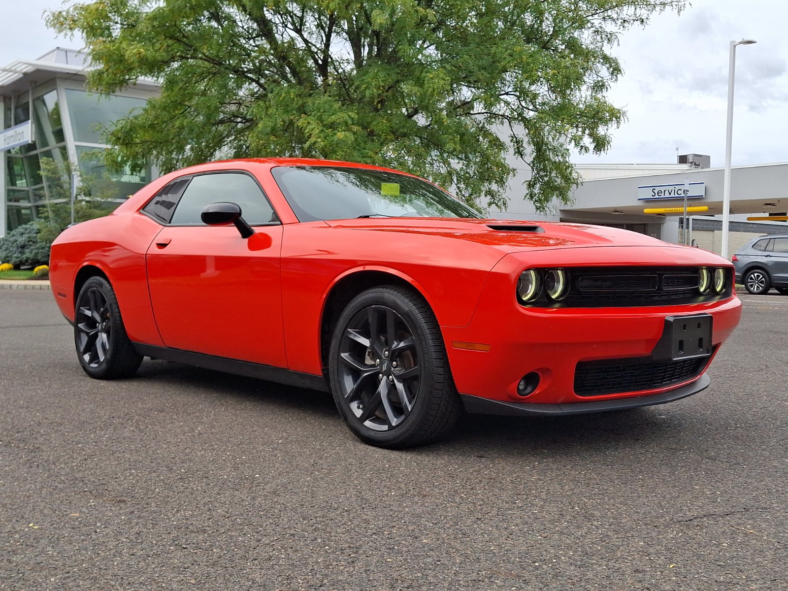 Used 2022 Dodge Challenger SXT w/ Blacktop Package RWD image 1