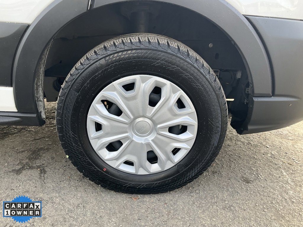 Used 2022 Ford E-Transit Medium Roof image 52