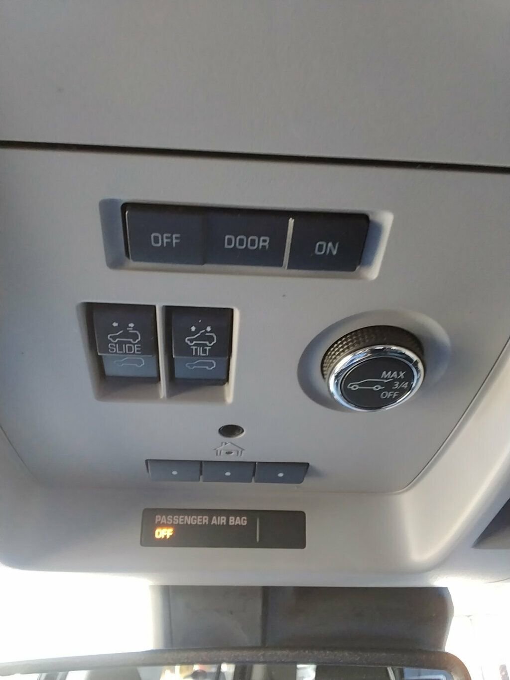 Used 2019 Chevrolet Tahoe LT w/ Luxury Package image 30