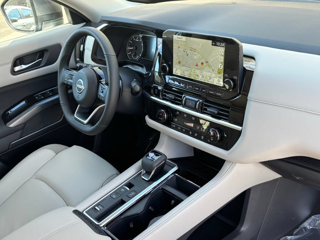 New 2025 Nissan Pathfinder SL FWD image 24
