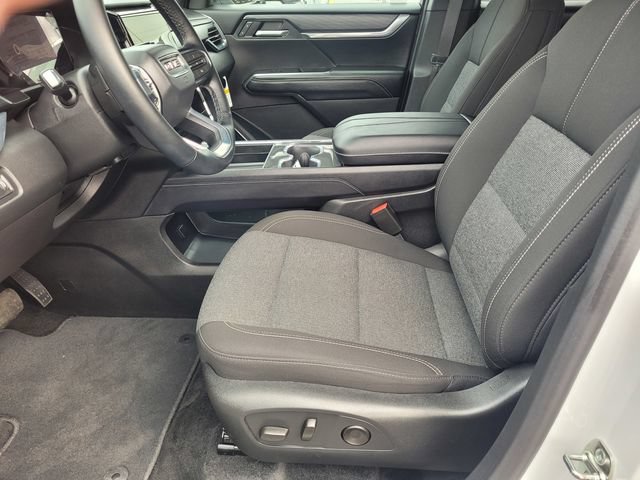 Used 2026 GMC Acadia Elevation FWD image 17