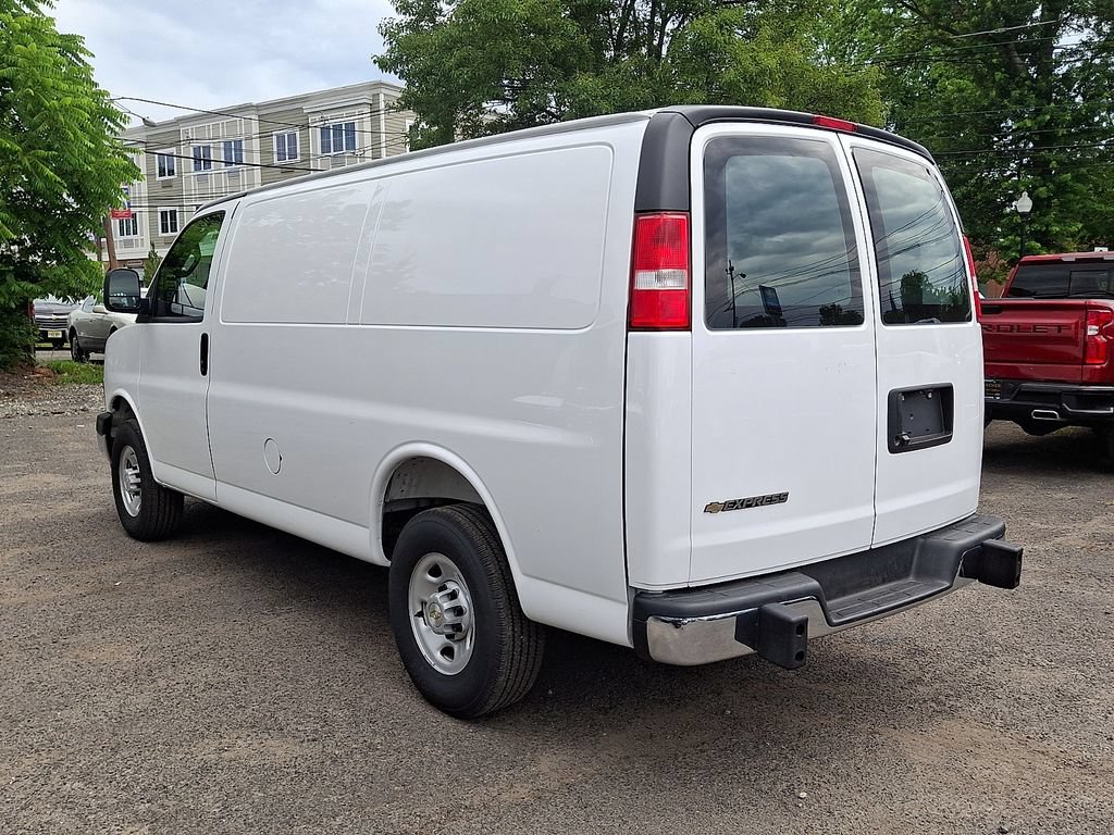 Certified 2025 Chevrolet Express 2500 w/ Driver Convenience Package RWD image 6