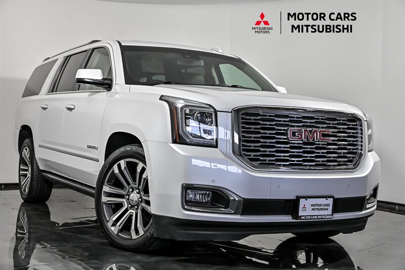 Used 2019 GMC Yukon XL Denali w/ Denali Ultimate Package AWD/4WD image 1
