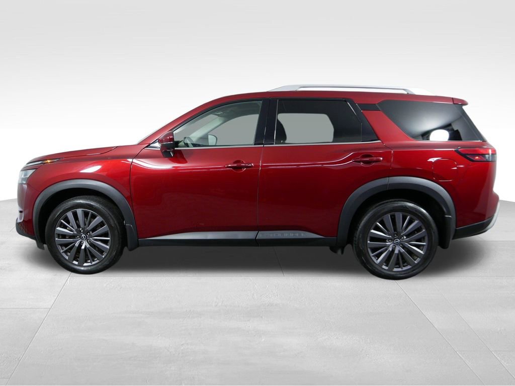 Used 2023 Nissan Pathfinder SL w/ SL Premium Package AWD/4WD image 6