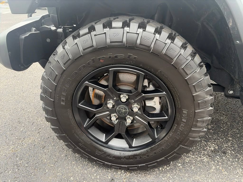 Used 2025 Jeep Gladiator Sport AWD/4WD image 12