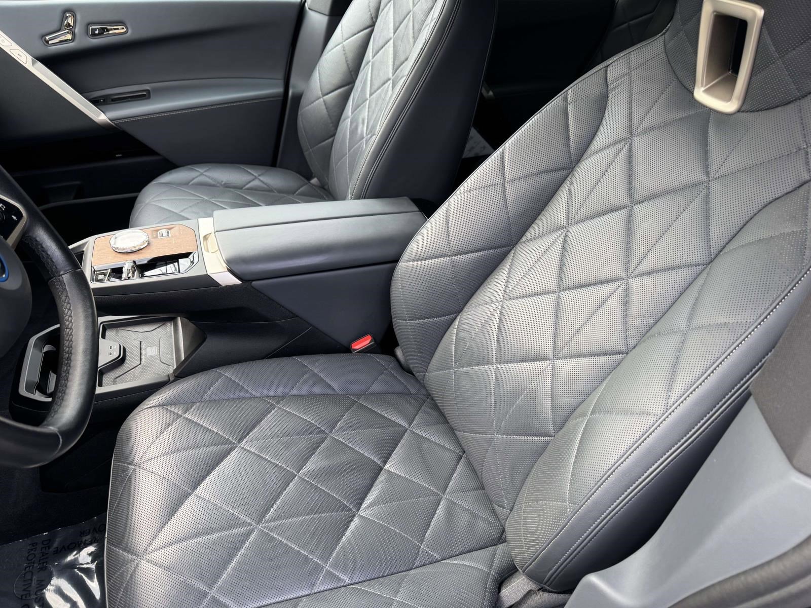 Certified 2023 BMW iX xDrive50 w/ Premium Package image 20