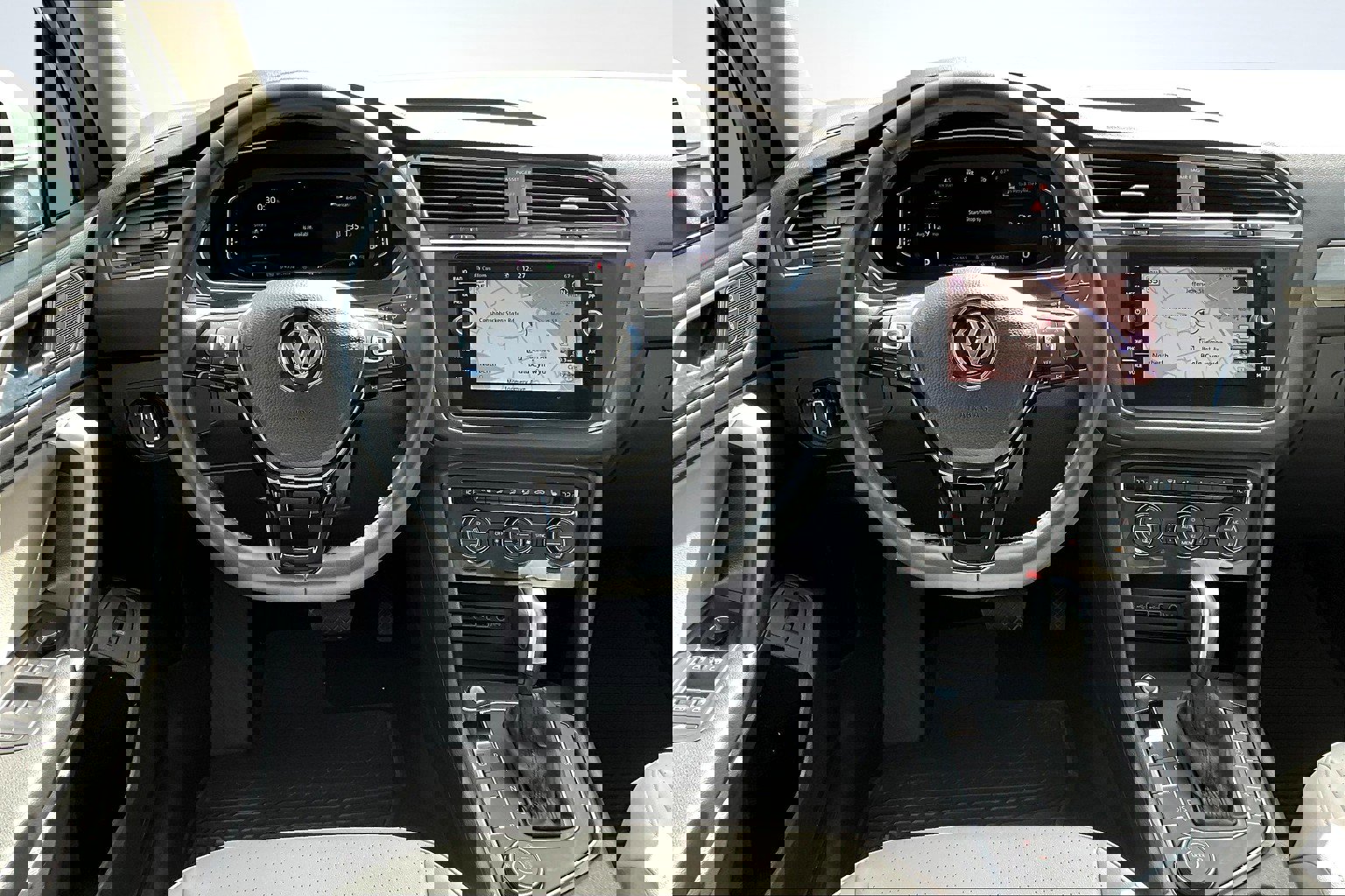 Used 2020 Volkswagen Tiguan SEL image 5