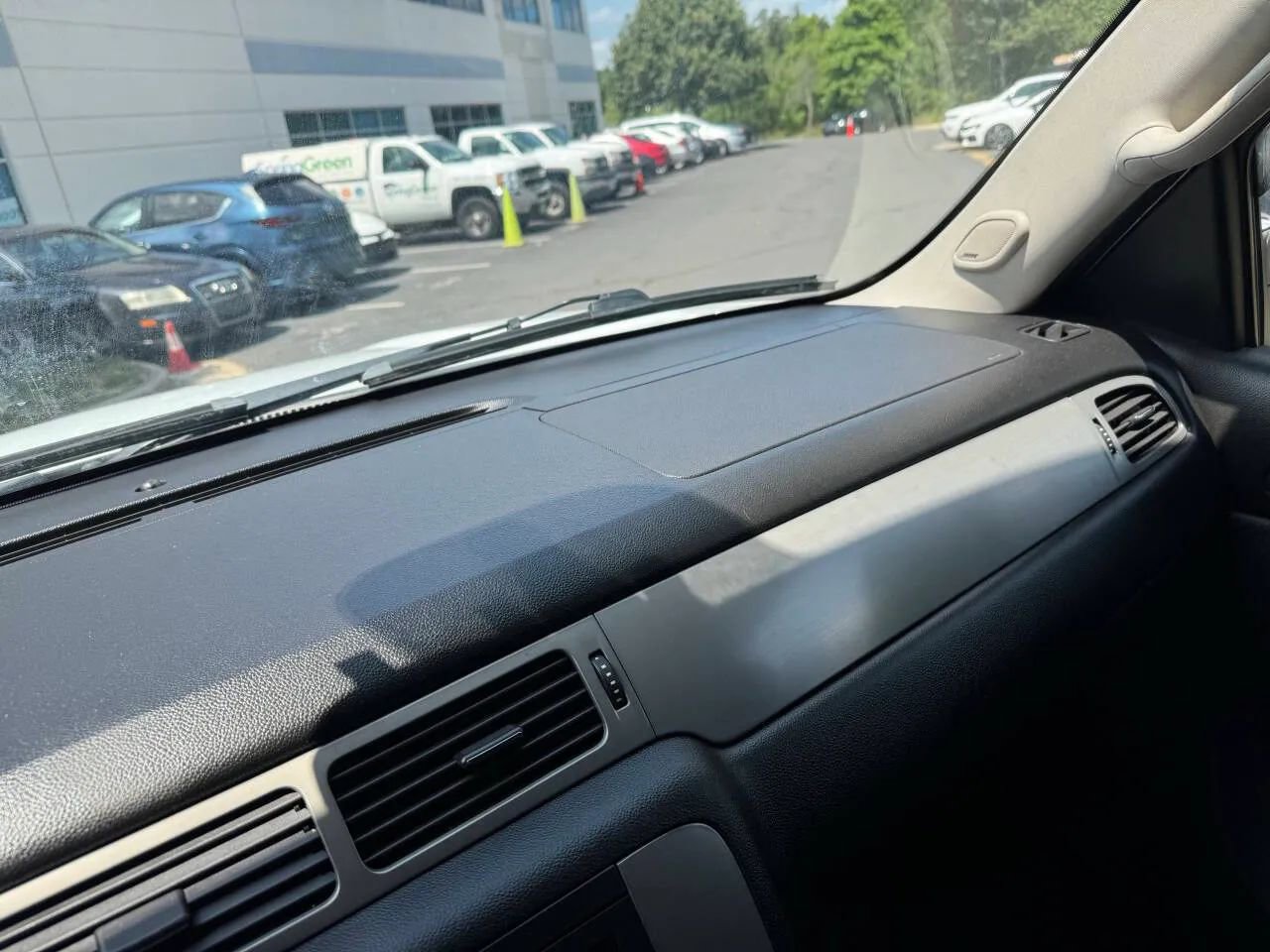 Used 2013 Chevrolet Tahoe LT w/ Suspension Package, Off-Road image 38