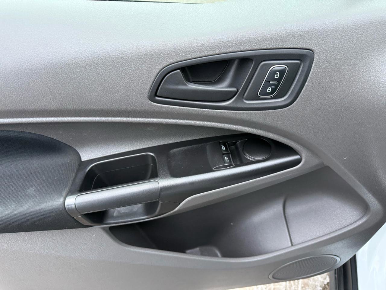 Used 2022 Ford Transit Connect XL image 12