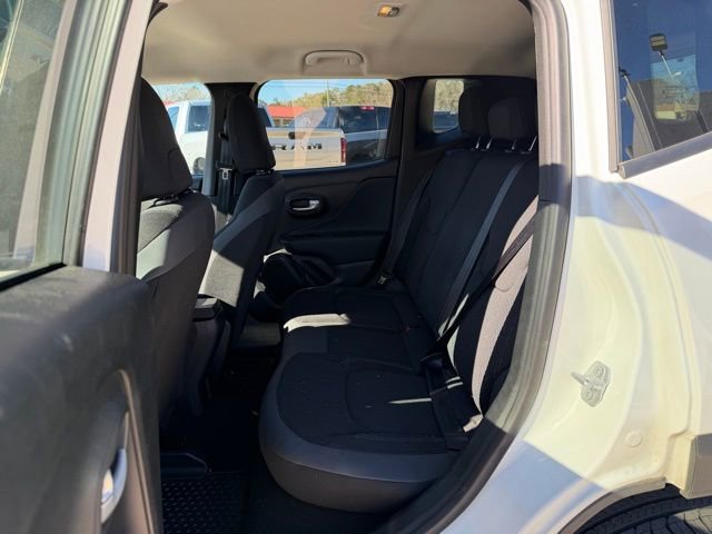 Used 2023 Jeep Renegade Altitude image 12
