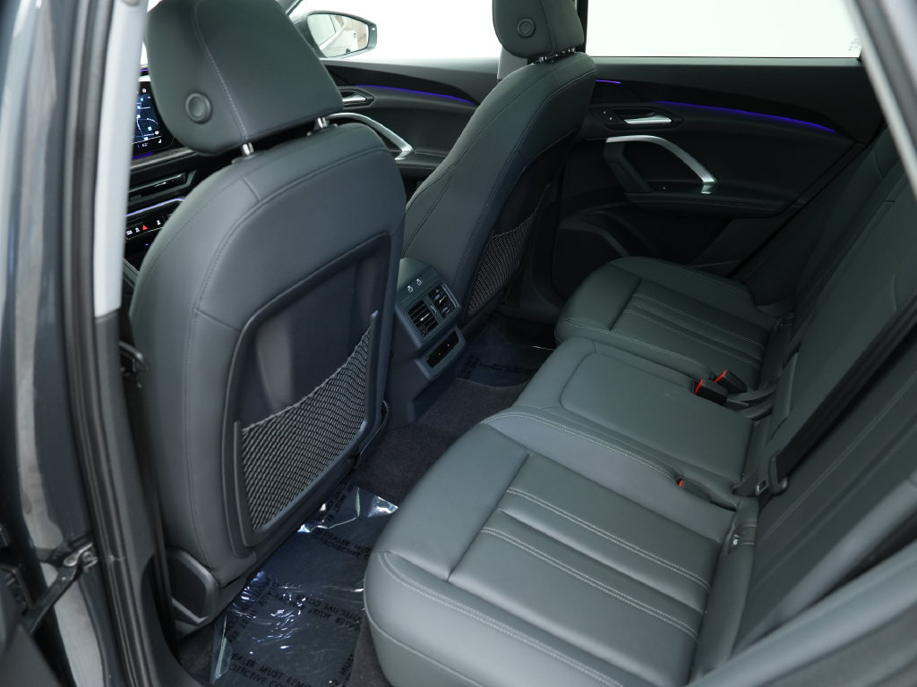 Certified 2025 Audi Q5 Premium w/ Convenience Package AWD/4WD image 23