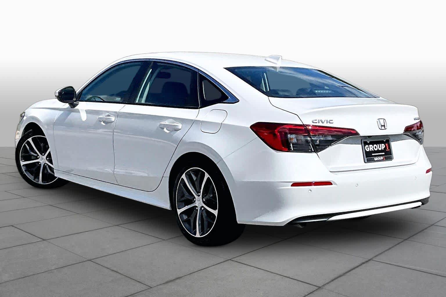Used 2024 Honda Civic Touring image 11