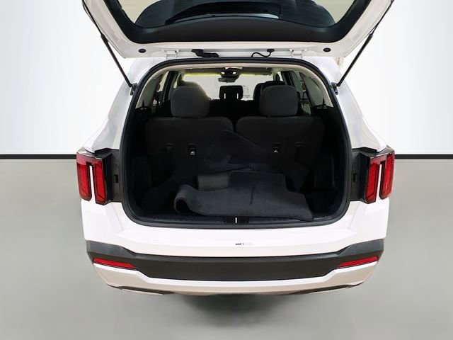 Certified 2024 Kia Sorento LX image 25