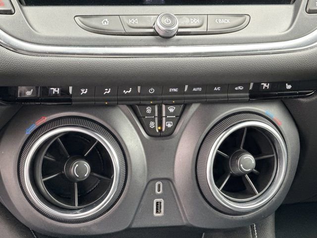 Used 2024 Chevrolet Blazer LT image 21