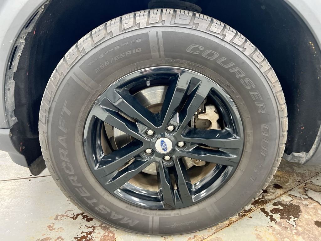 Used 2020 Ford Explorer XLT w/ Comfort Package image 27