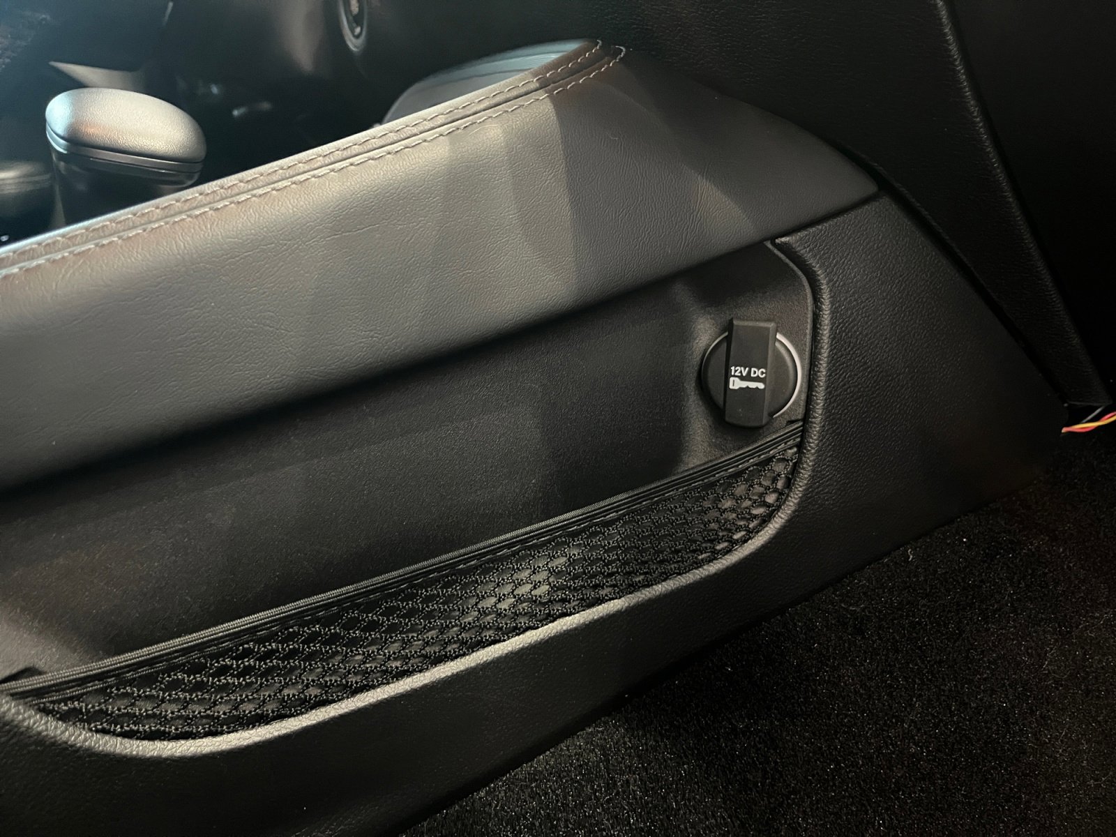 Used 2023 Dodge Challenger SXT w/ Blacktop Package image 31