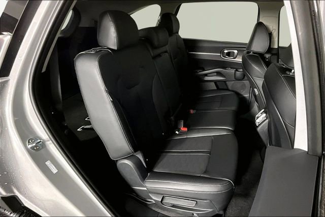 New 2026 Kia Sorento S w/ S Panoramic Sunroof Package image 10