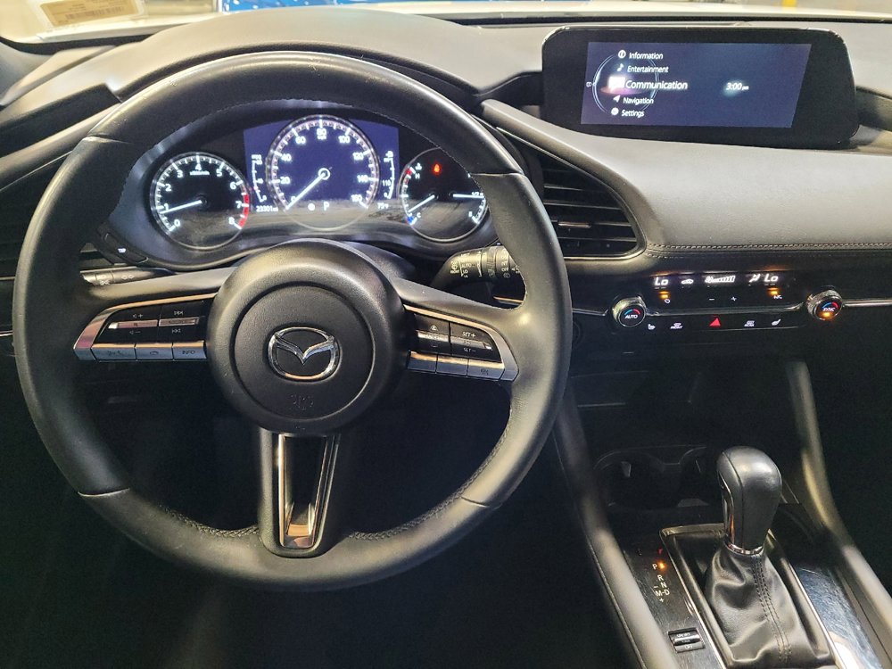 Used 2020 MAZDA MAZDA3 Hatchback w/ Preferred Package image 22