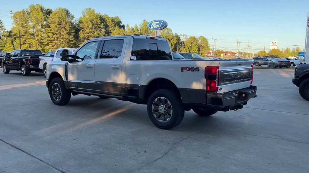 New 2026 Ford F250 King Ranch w/ FX4 Off-Road Package image 4