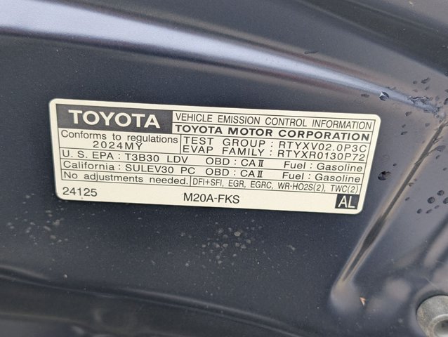 Used 2024 Toyota Corolla LE w/ LE Convenience Package FWD image 21