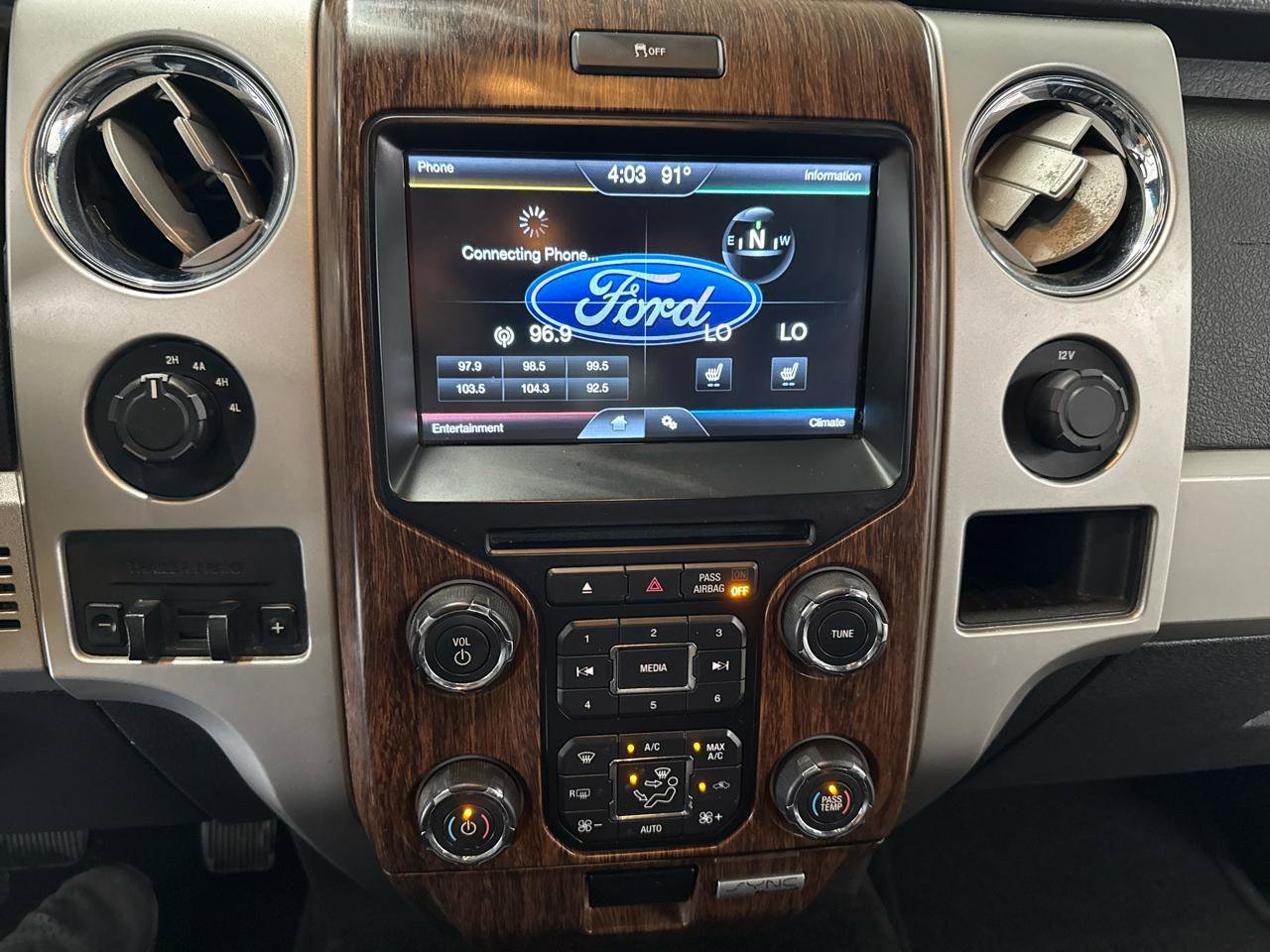 Used 2013 Ford F150 Lariat w/ Mid Equipment Group image 20