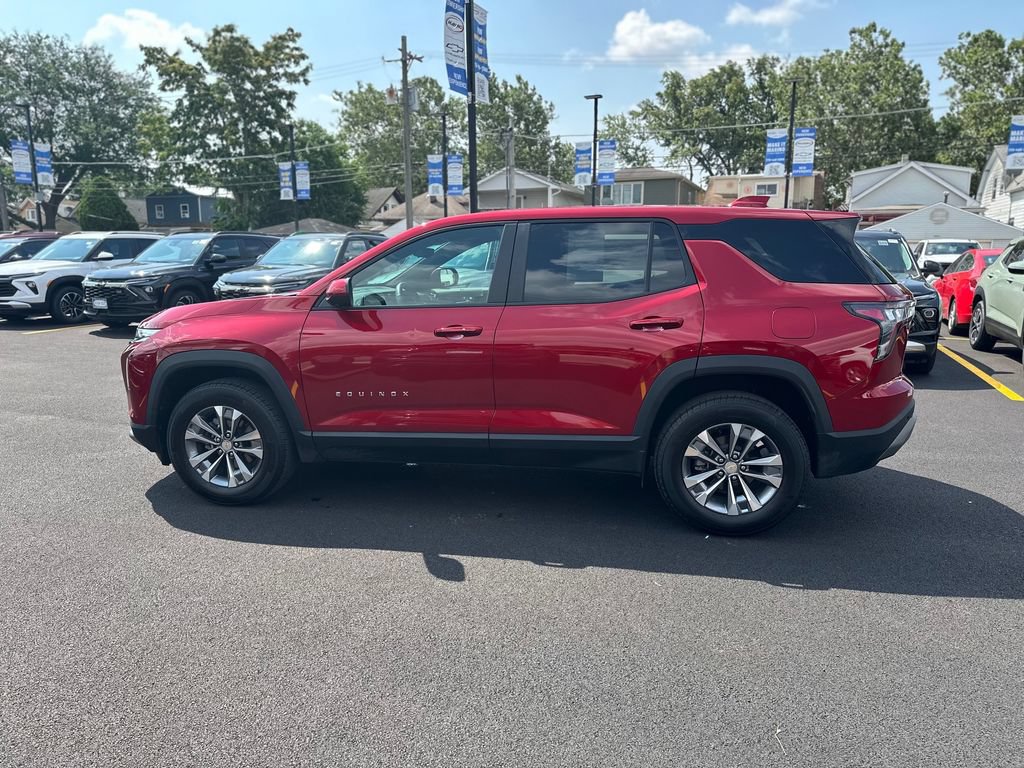 Certified 2025 Chevrolet Equinox LT w/ Safety and Technology Package AWD/4WD image 8
