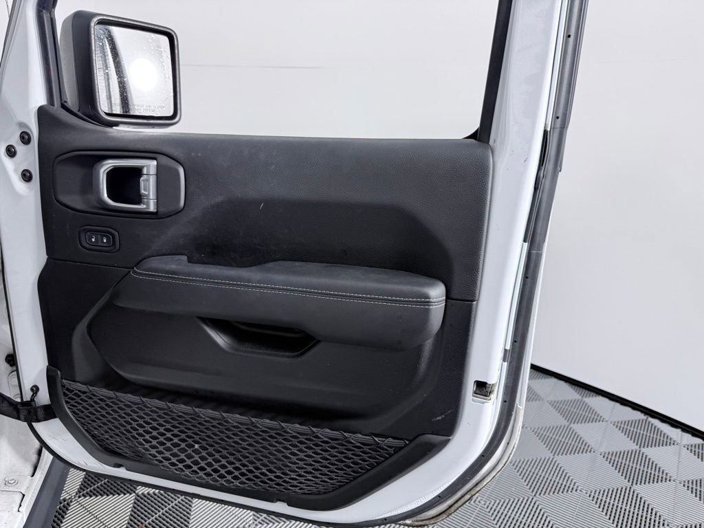 Used 2021 Jeep Wrangler Unlimited Rubicon image 10
