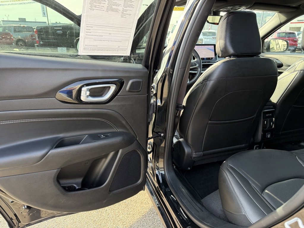 Used 2022 Jeep Compass High Altitude image 30