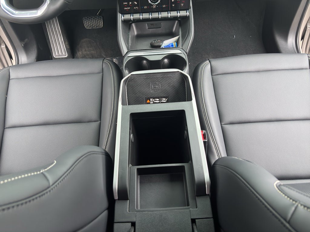 Used 2027 GMC Terrain Elevation w/ Elevation Premium Package FWD image 22