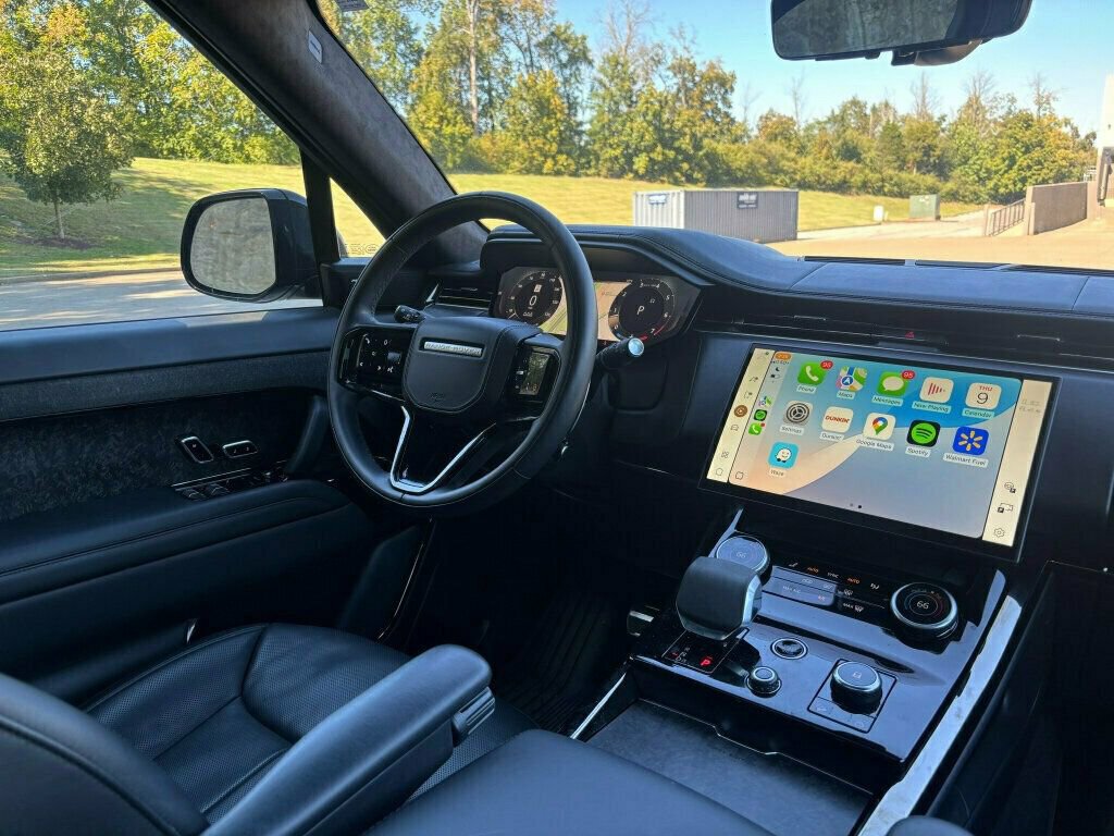 Used 2023 Land Rover Range Rover Sport First Edition image 25